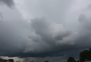 Thunderstorm clouds hovering over Clinton SC