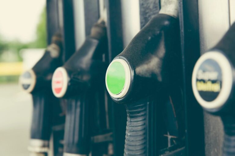 Clinton, S.C.: statewide gas average falls below $4